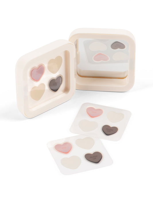 Trousse de départ - étui et 32 patchs anti-boutons (Weirdos)